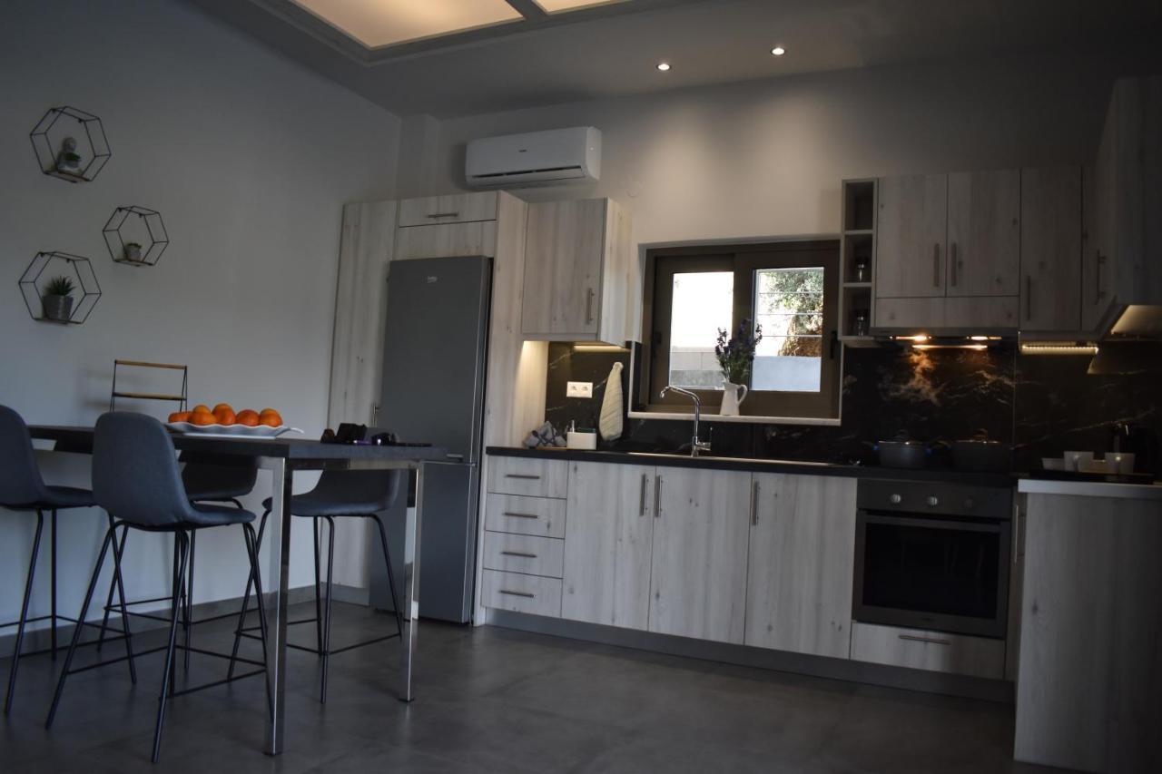 Athina'S Cozy House Apartment Sfakianalion ภายนอก รูปภาพ