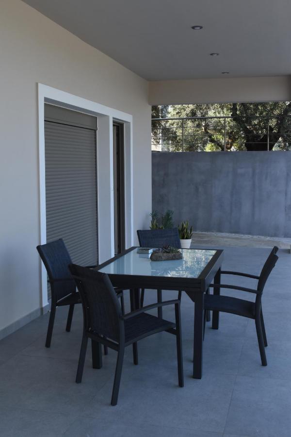 Athina'S Cozy House Apartment Sfakianalion ภายนอก รูปภาพ